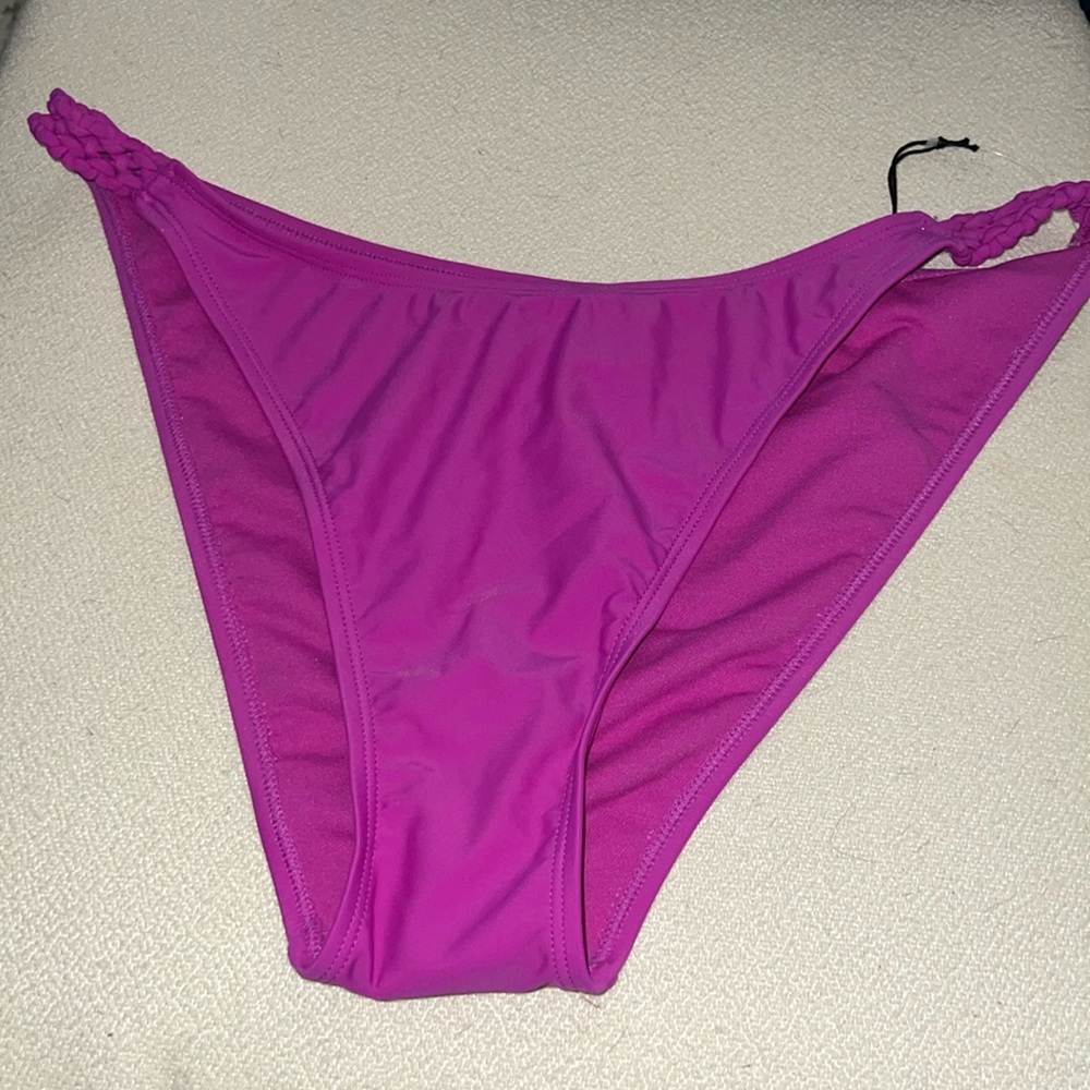 SHADE & SHORE Low Rise High Leg  Extra Cheeky Bikini Bottom .  Size XL (16). NWT